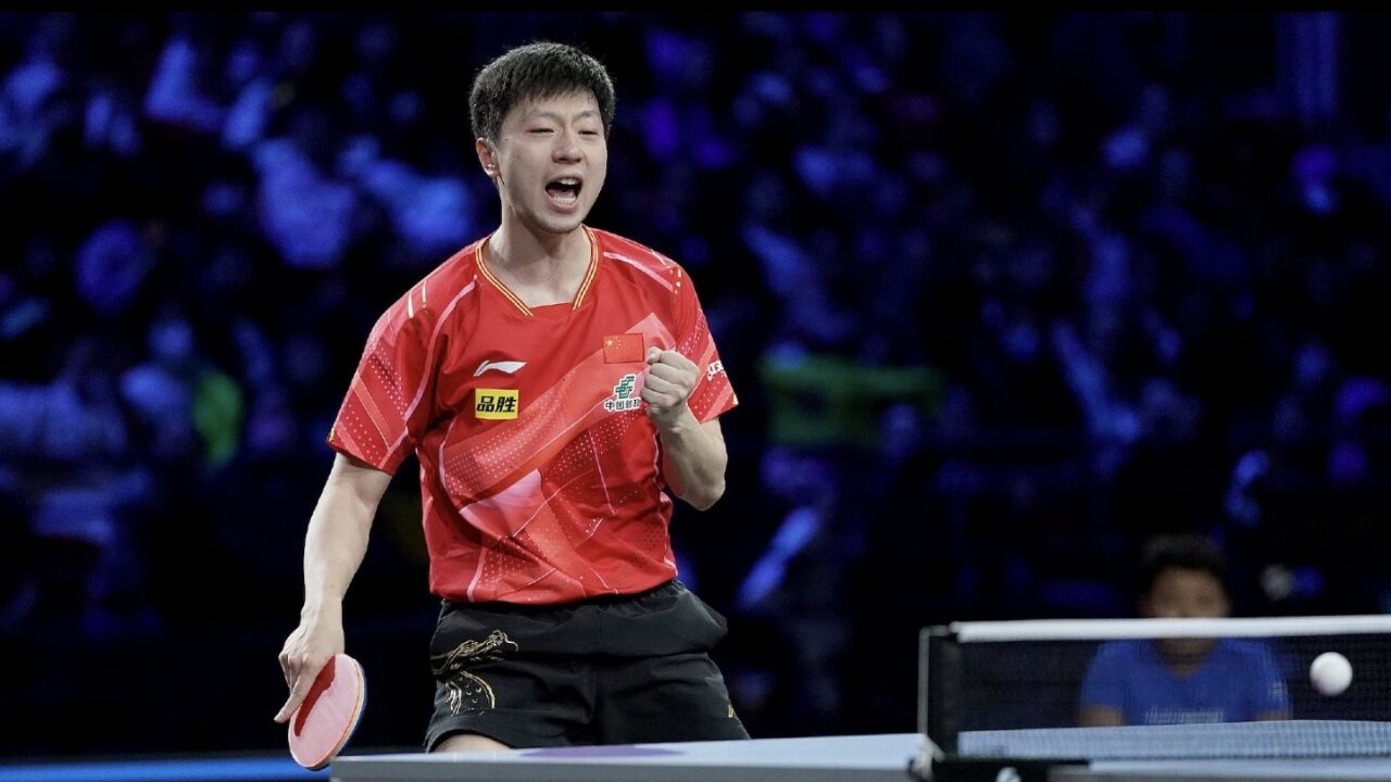 马龙介绍:在北京冬训从早上7点15练到11点半!下午3点半练到6点