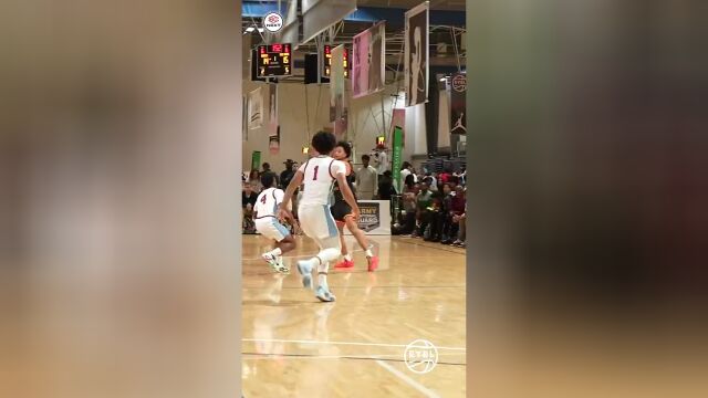 詹姆斯转发小儿子布莱斯近期比赛集锦