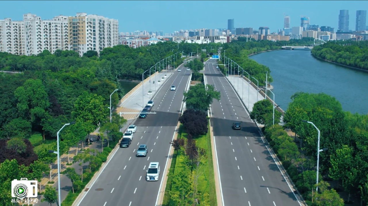 郑东新区商务外环南路夏日街景掠影