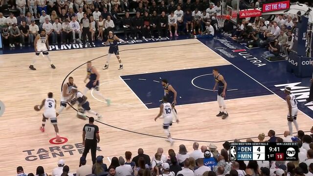 逆天滞空！爱德华兹1v2悬停拉杆打进