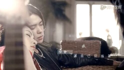 李千娜最新单曲 《爱 到站了》官方MV