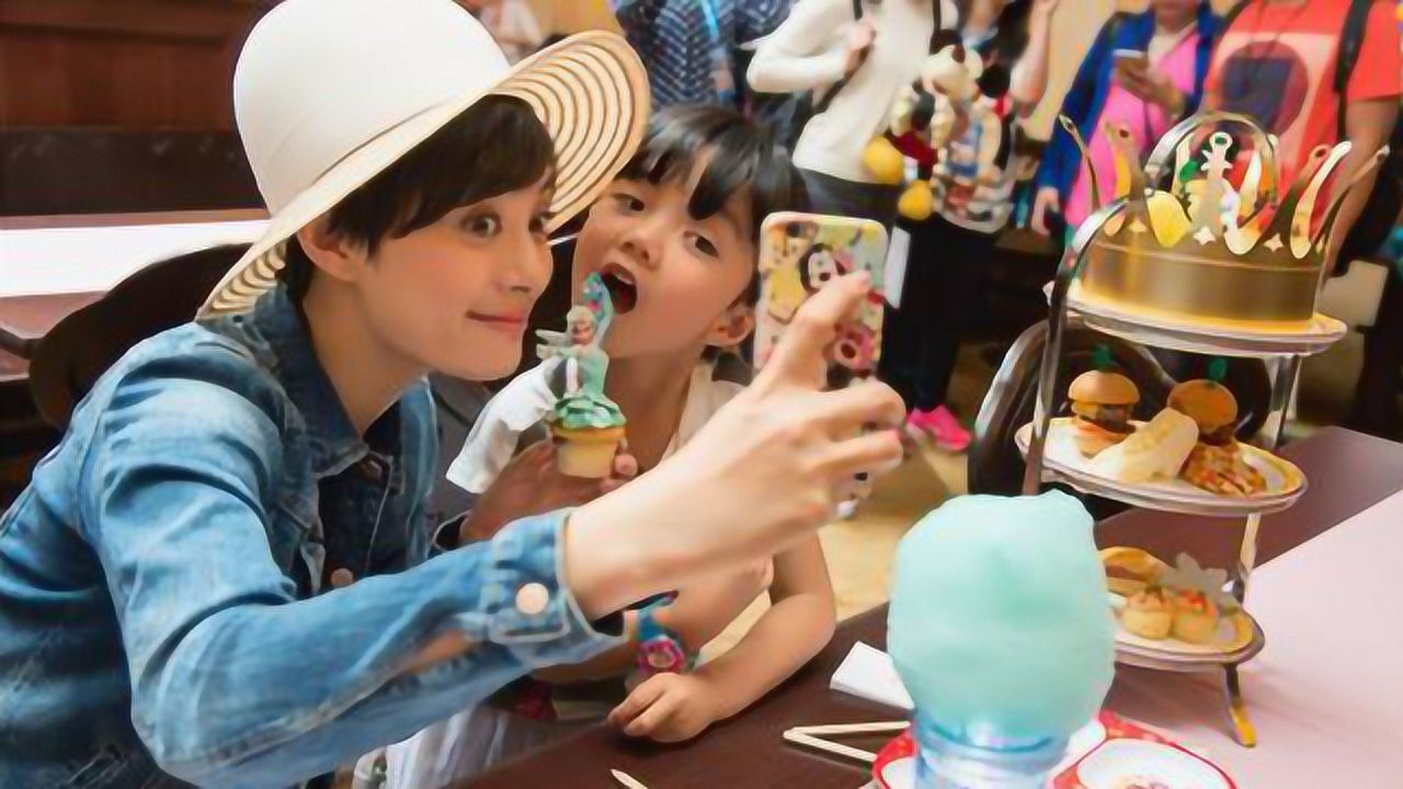 00邓伦早年横抱赵丽颖做深蹲 更被颖宝夸你最美01:51李维嘉暴瘦飙泪谈