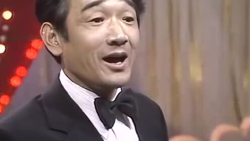 喜剧小品《阿q的独白》,演员:严顺开