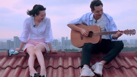 李方远聊“车祸现场” 浪漫屋顶收获幸福