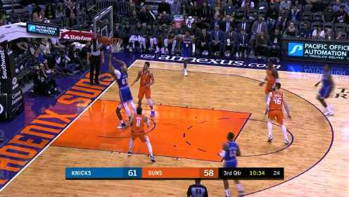 《NBA全场集锦》手感也会传染 布克左侧45度三分稳稳命中