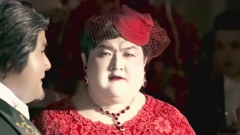 胖子行动队包贝尔扮女装涂口红闪瞎眼一到宴会开启狂吃模式