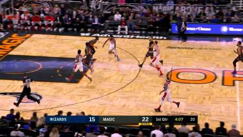 《NBA全场集锦》午时已到！麦克雷单骑闯关强硬上篮打进
