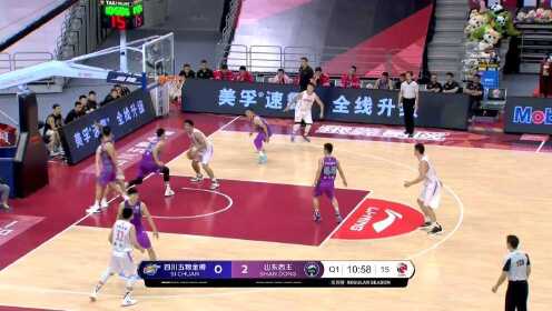 《CBA全场集锦》李原宇篮下接球 反手上篮轻松写意