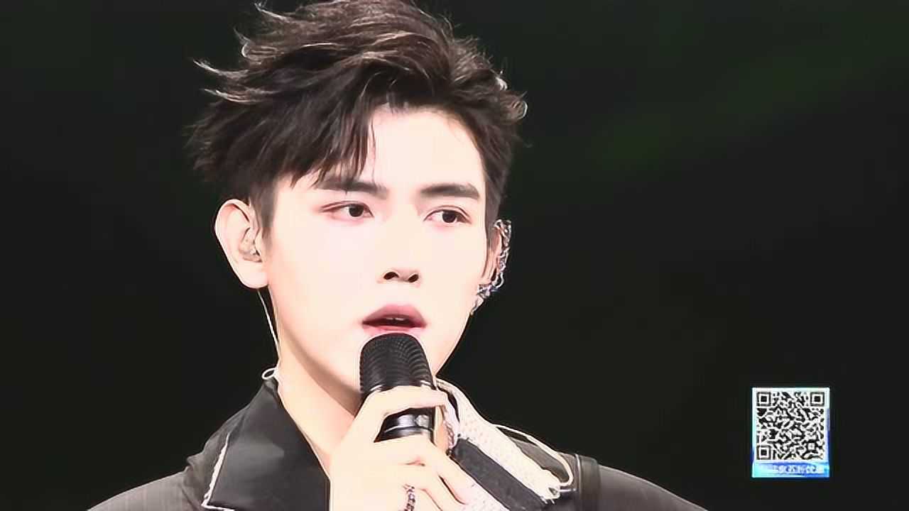 星光大赏:陈飞宇献唱《无问》