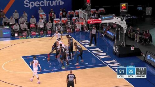 《NBA全场集锦》致命一击！戈登传球失误兰德尔把握良机一条龙上篮