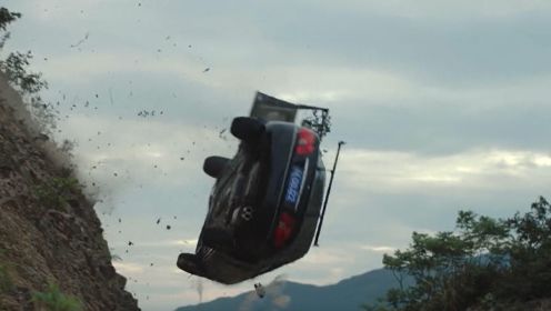 《谋局》第04集02：山上突然出现落石，车辆翻下悬崖