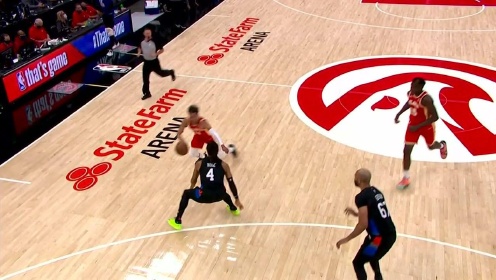 《NBA全场集锦》平地起惊雷 特雷杨连线卡佩拉挂筐暴扣