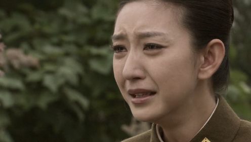 《蝴蝶行动》第30集01：赵欣梦来到父亲的墓地，并告诉父亲自己也把姐姐带来了