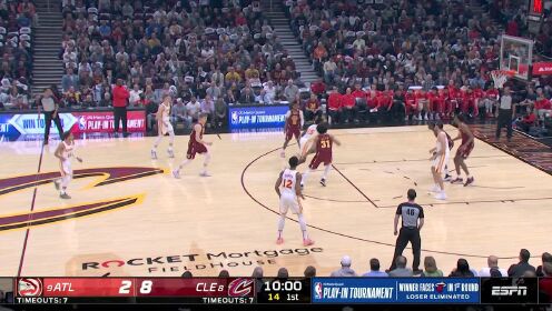 《NBA全场集锦》篮下驻守等候多时！亨特三分脱筐加里纳利旱地拔葱双手大力补扣