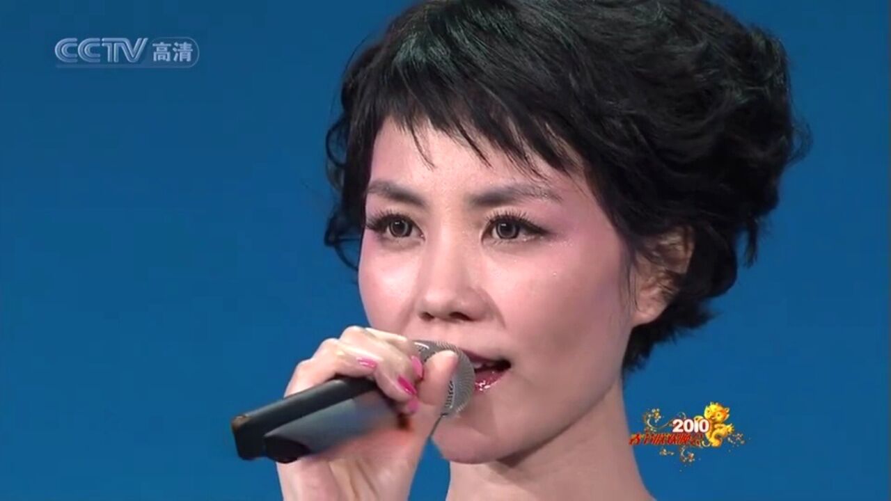 王菲演唱《传奇》图片