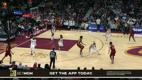 《NBA骑士》晃你个措手不及！勒维尔假动作戏耍防守助攻阿伦上篮得手