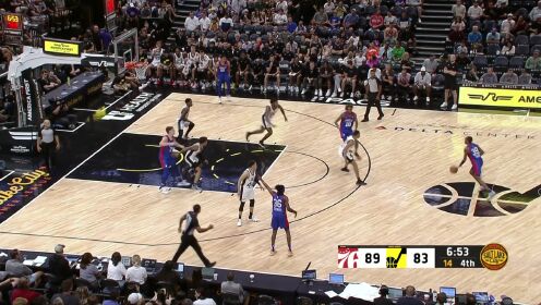 《NBA全场集锦》不丝滑但好使！斯玛特脚踩油门突破抛投命中