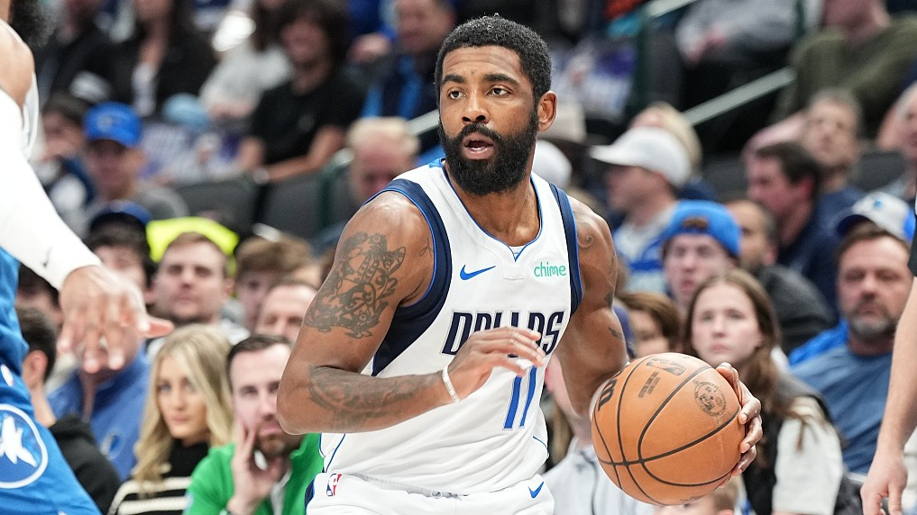 球星欧文vs独行侠集锦独得35分三分精准化身关键先生