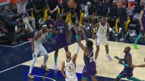 《NBA全场集锦》攻防转换教科书 华盛顿迎着防守翻身后仰潇洒命中