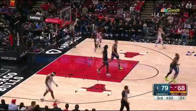 NBA季前赛：森林狼vs公牛第3节英文原声回放