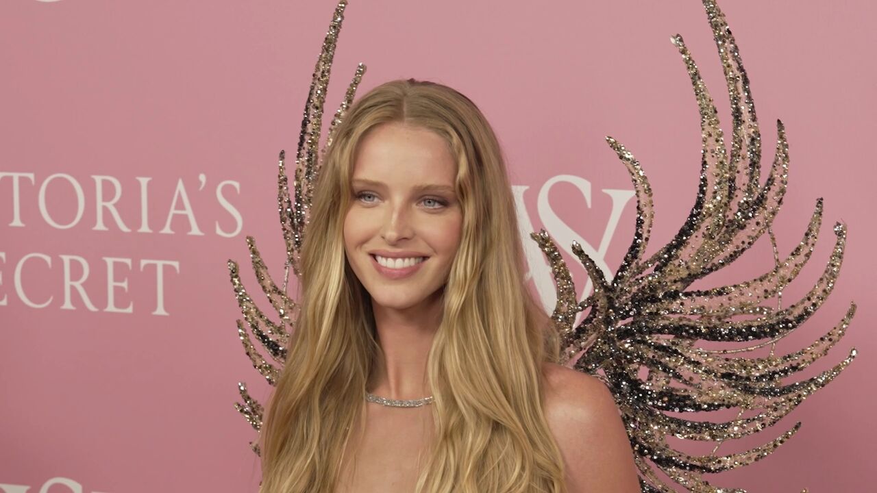 《维密环球时尚盛典》粉毯｜Abby Champion_高清1080P在线观看平台_腾讯视频