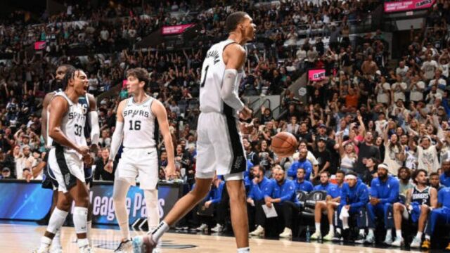 文班亚马vs独行侠集锦 状元郎首秀！15分可圈可点5犯规还需适应