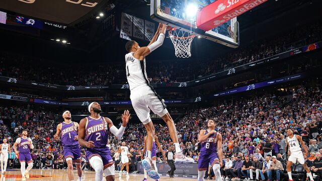 文班亚马vs太阳集锦 独揽38+10末节10分至关重要