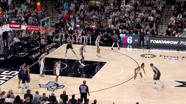 NBA：天才登场！文班无视2米16中锋飙中三分