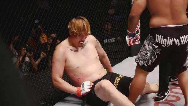 过瘾韩国巨兽崔洪万k1大赛惨遭ko真是惨目忍睹