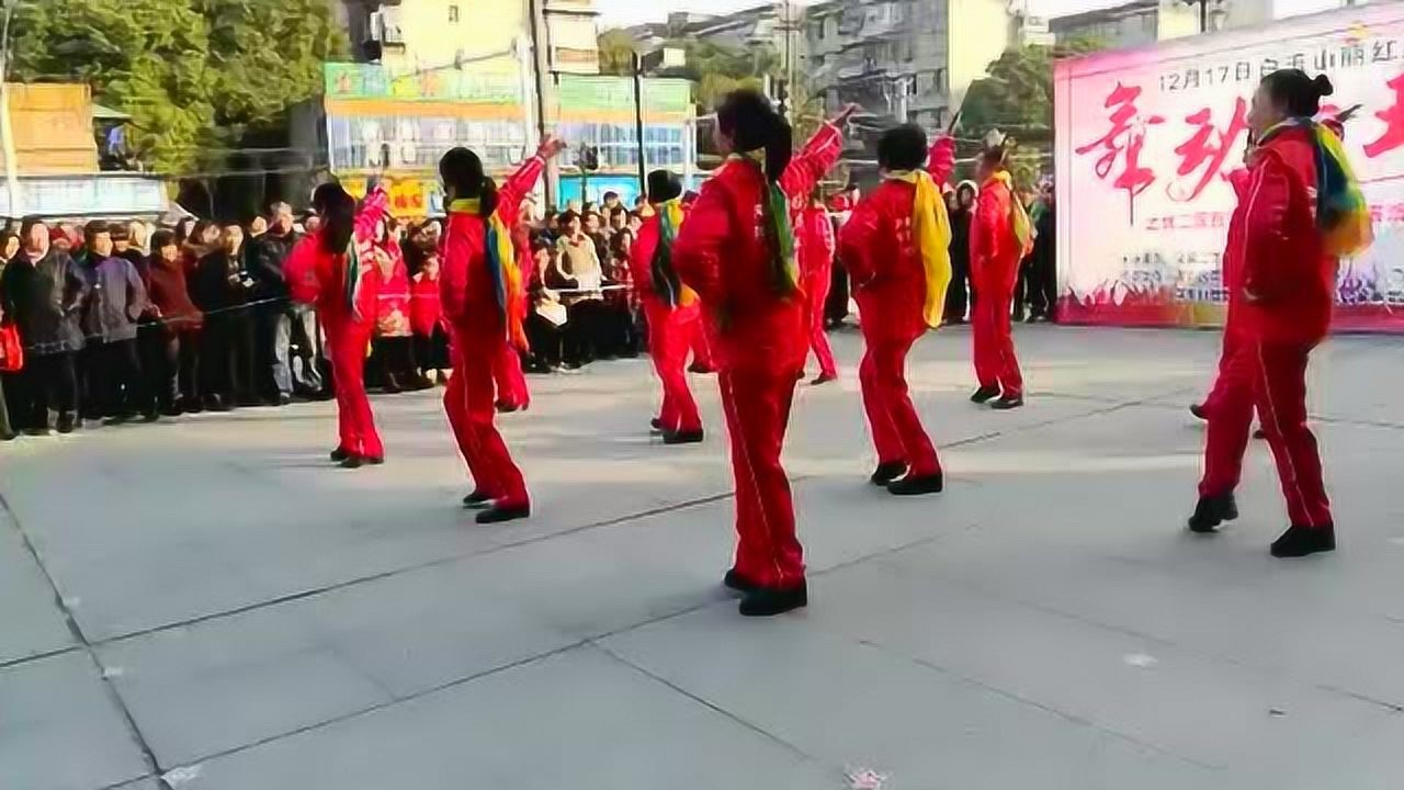 惊艳！广场舞还可以这样玩_手机搜狐网