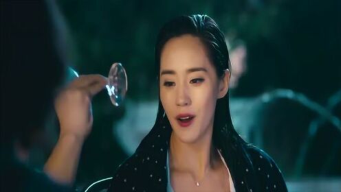 《夏洛特烦恼》看了这段真心被秋雅的身材吸引了