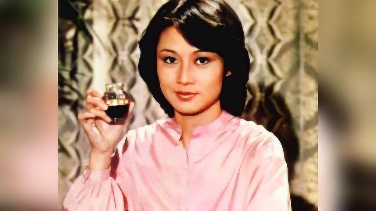 曾美过赵雅芝的黄蓉欧阳佩珊突然病逝丈夫灵堂前痛哭流涕