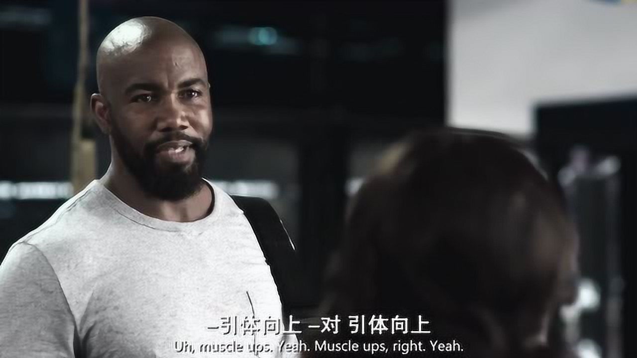 迈克尔加怀特主演的美国格斗动作电影