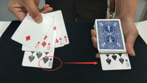 魔术教学：扑克牌瞬间转移，为什么看不出破绽？揭秘后真简单