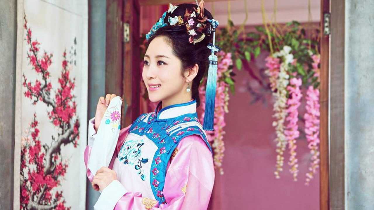 云飞妻子郭津彤演唱千古美人真是三美合一歌美人美声音更美