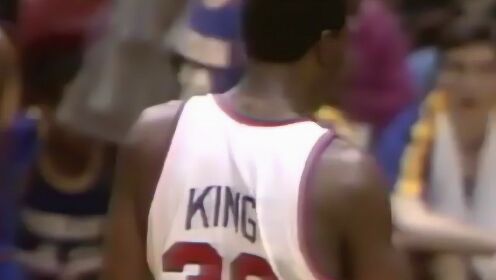 你看过“纽约之王”伯纳德-金打球吗？老爷子可是NBA80年代最具爆…