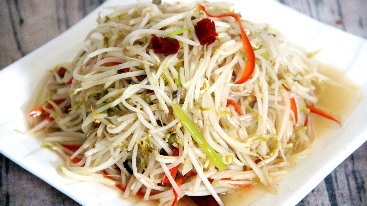 酸辣绿豆芽,看似简单,想要做好其实也不容易!