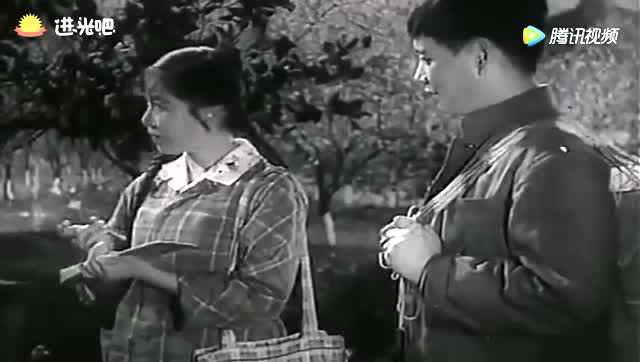 豫剧《朝阳沟》选段，栓宝给银环讲先辈的英雄事迹，坚持就是胜利