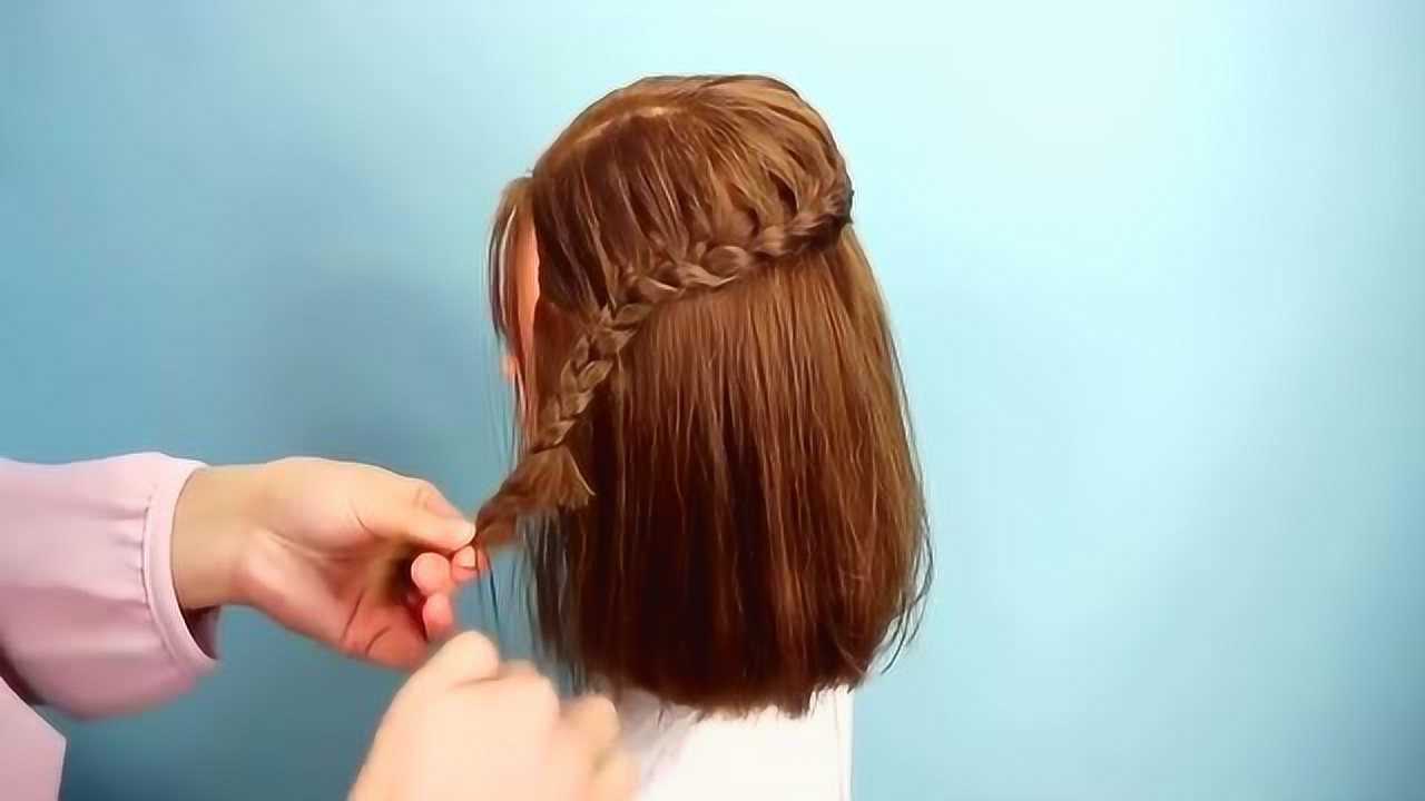 这样的小花童发型如此漂亮简单女童花童发型教程