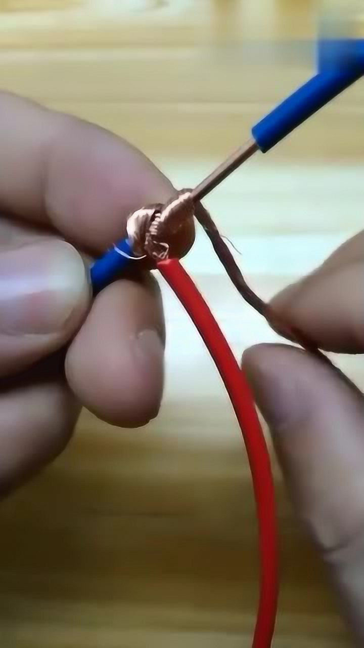 并线小技巧:教你一招了解多股线和硬线的"t"字形接线方法