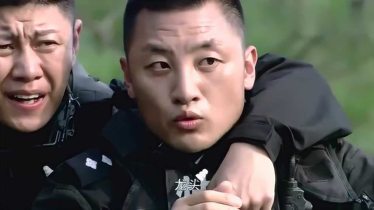 特警力量:队友太给力了,竟然唱这首歌,把龙头和路遥都唱哭了!