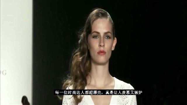 美女透视蕾丝装走秀,身材好,就是任性!