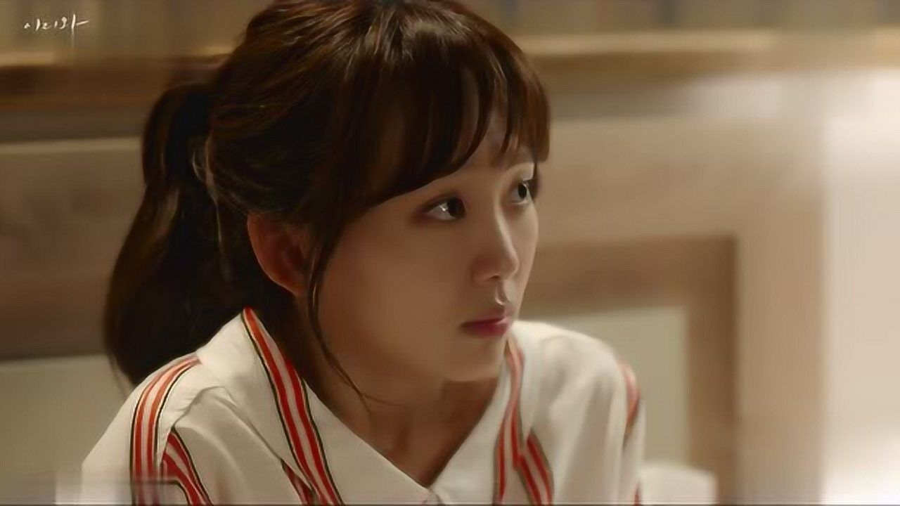 过来抱抱我女主假装什么都没发生男主却知道她非常害怕