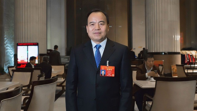 刘志让代表:建设航天强国需要留住尖端人才