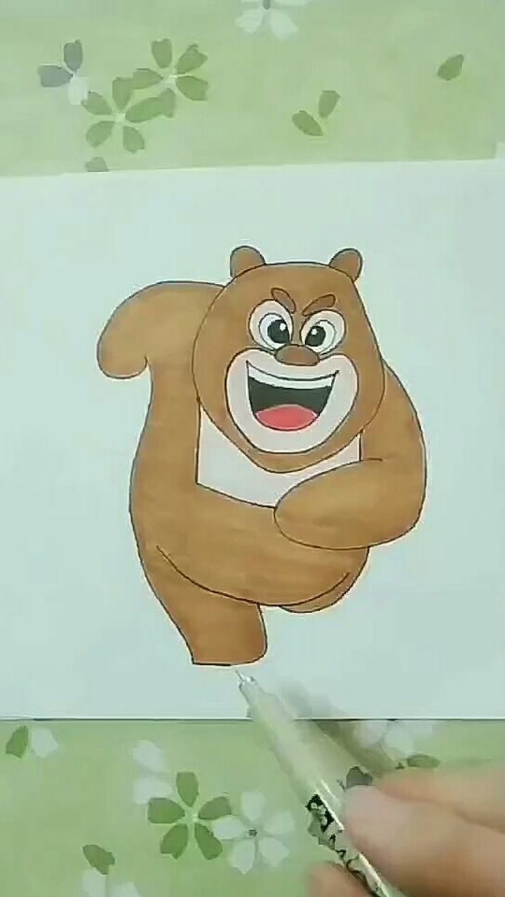 画可爱熊大卡通简笔画