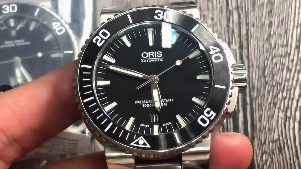 原单正品豪利时潜水腕表 瑞士sw200机芯