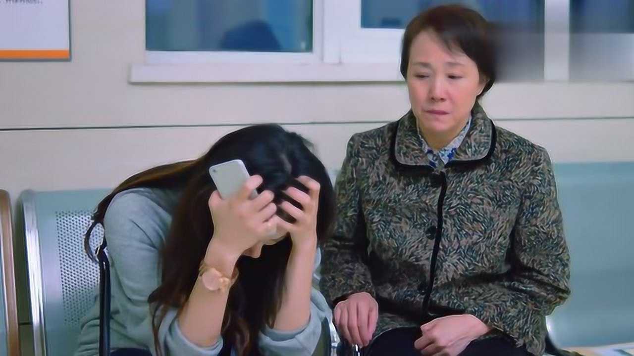 樊胜美妈妈在医院给曲筱绡下跪,曲筱绡害怕了