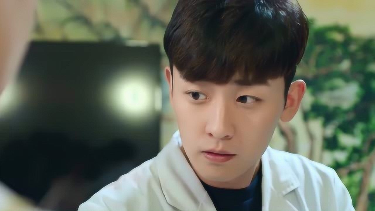 我们的十八岁 三人见到小来不知好何开口!