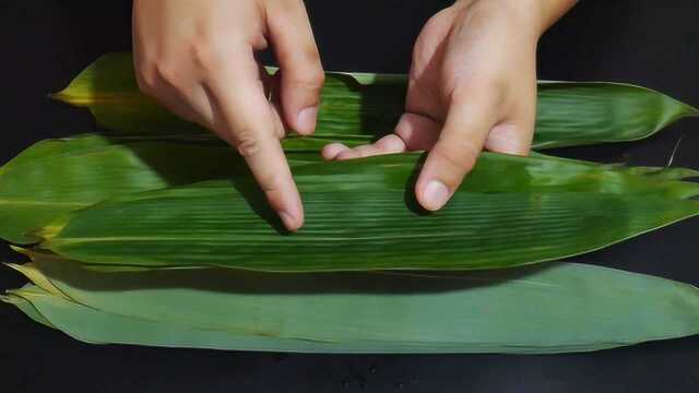 粽叶不要用水煮,教你一个土办法,干净卫生,包好的粽子软糯香甜