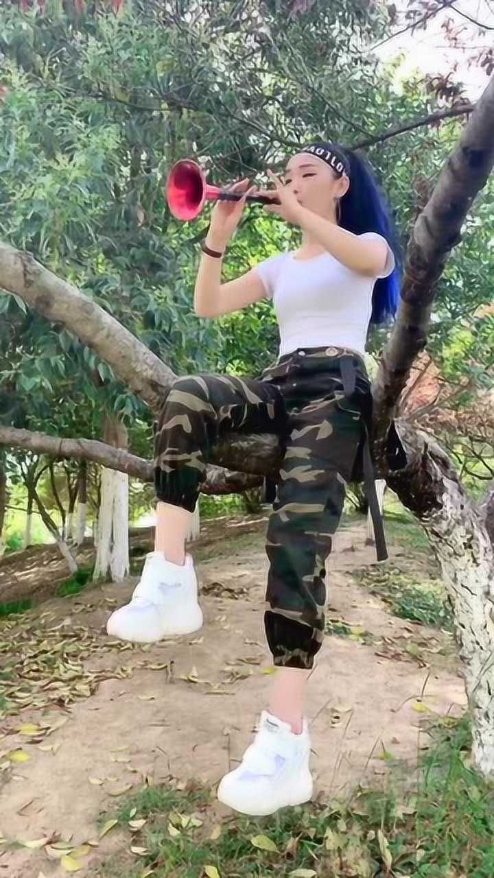 鹏仔唢呐薇姐吹的人间第一情_腾讯视频